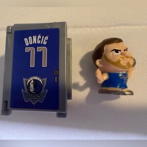 NBA Luca Doncic 77 Mavericks Dallas Tennymate Locker